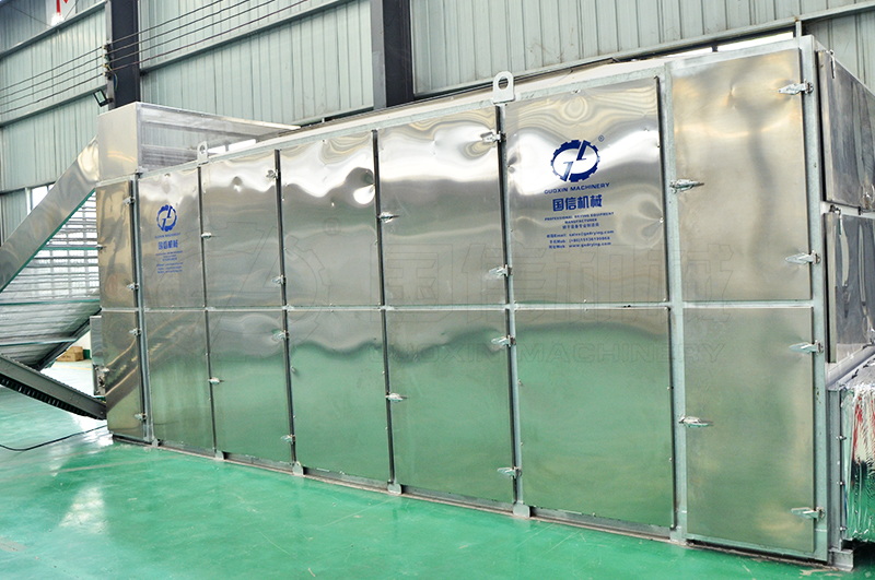 六套網帶式辣椒烘干機安裝現(xiàn)場